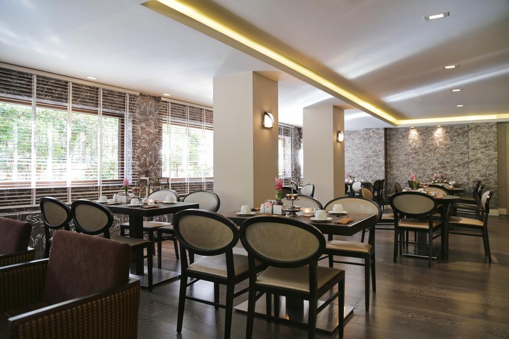 The Y Hotel أثينا المظهر الخارجي الصورة